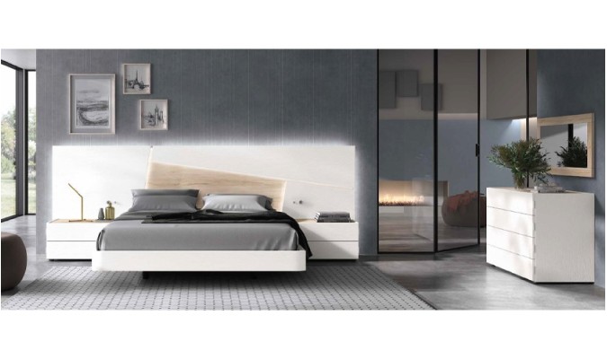 Dormitorio completo compuesto de cabecero, canapé, dos mesitas y cómoda en madera color blanco en ACEM
