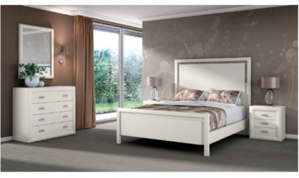 Dormitorio formado por cabecero, dos mesitas de 3 cajones , marco espejo y armario sinfonier en color madera blanca en ACEM