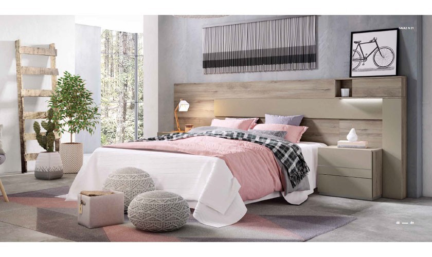 Dormitorio completo formado por cabecero y dos mesitas de color madera visón con acabados en gris hierro